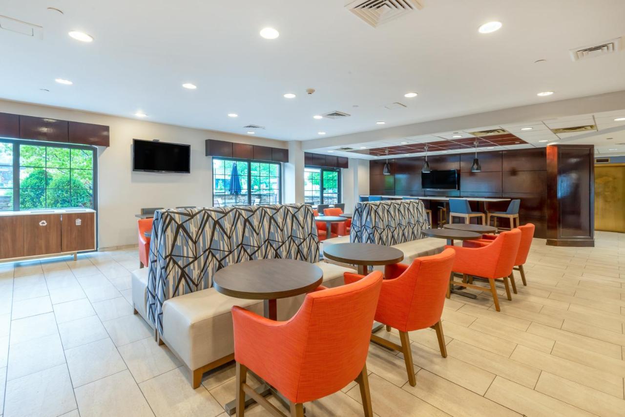 Holiday Inn Express Philadelphia Ne-Bensalem By Ihg Exteriér fotografie
